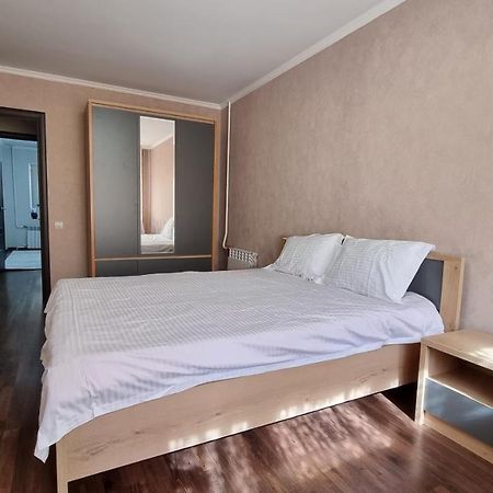 Koktem Apart In The Center Of Almaty Apartment Exterior photo